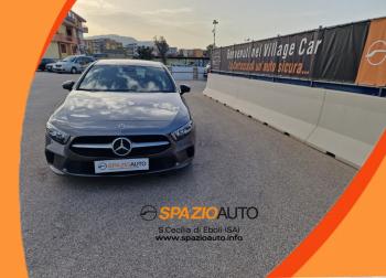 View Mercedes-Benz, A180 NUOVO MODELLO, GRIGIO SCURO METALLIZZATO, 2019, Diesel, 106495 Km